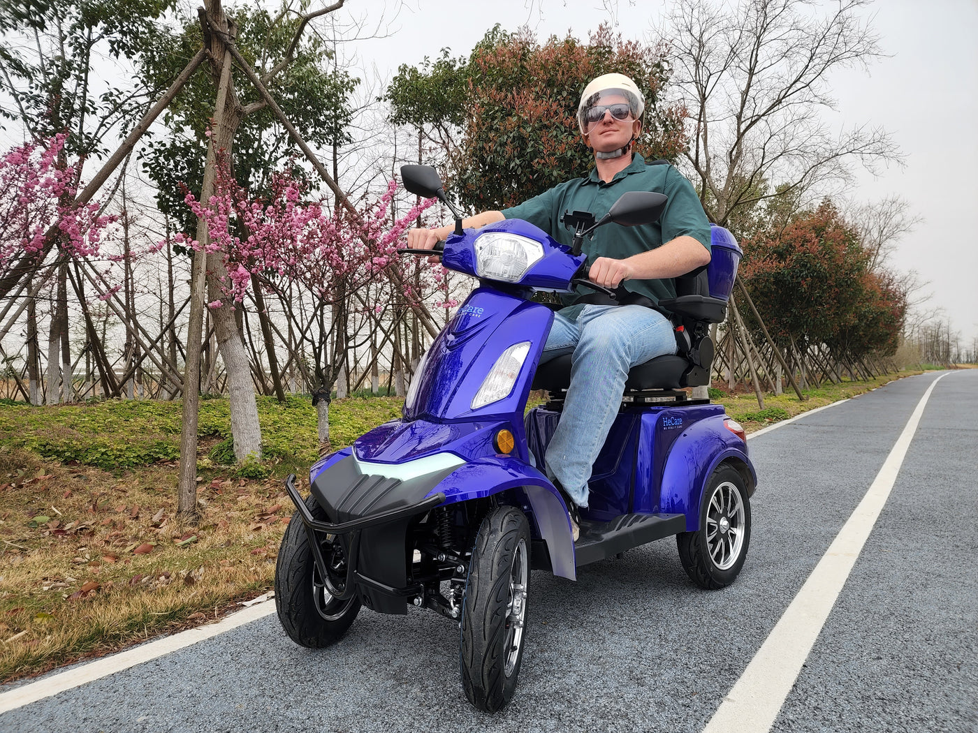 HeCare T408-1-4 Ranger 2 Electric 4 Wheel Electric Mobility Scooter With Enhanced Mobility, Safety and Comfort