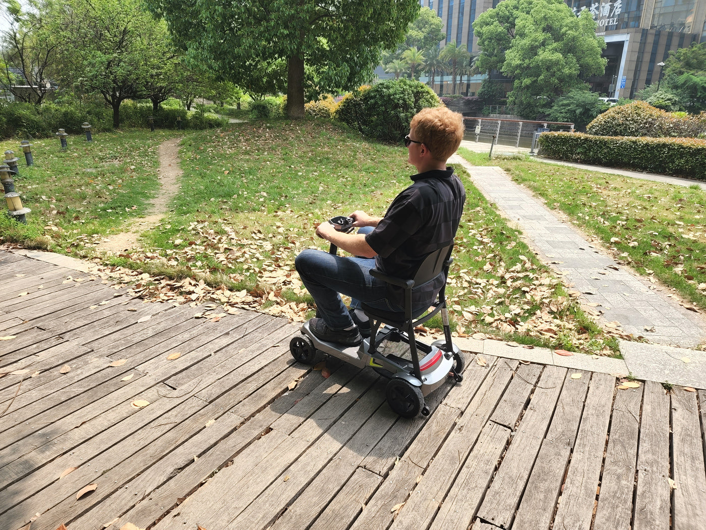 Hecare RaptorFold Instant Folding & Lightweight Mobility Scooter